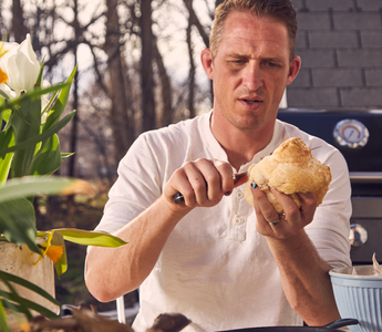 All mushrooms are magic: Psychedelic mushrooms vs. functional mushrooms.